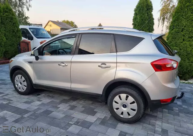 FORD Kuga Titanium 4WD