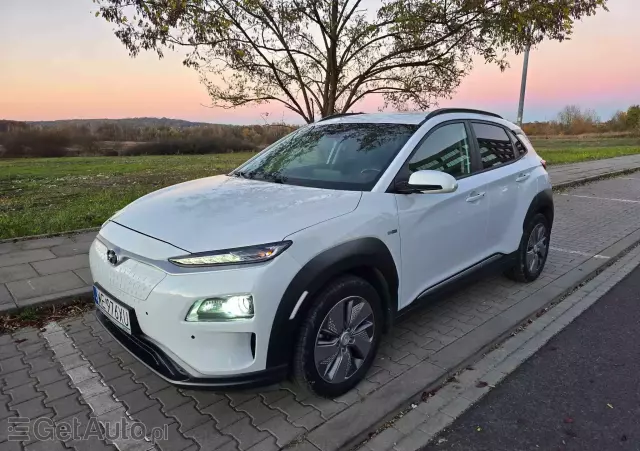 HYUNDAI Kona Premium