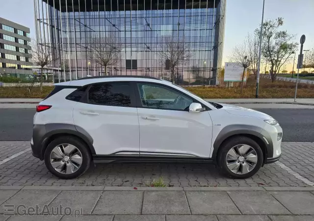 HYUNDAI Kona Premium