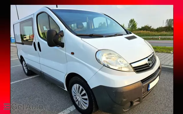 OPEL Vivaro 2.5 CDTi L1H1 Tour