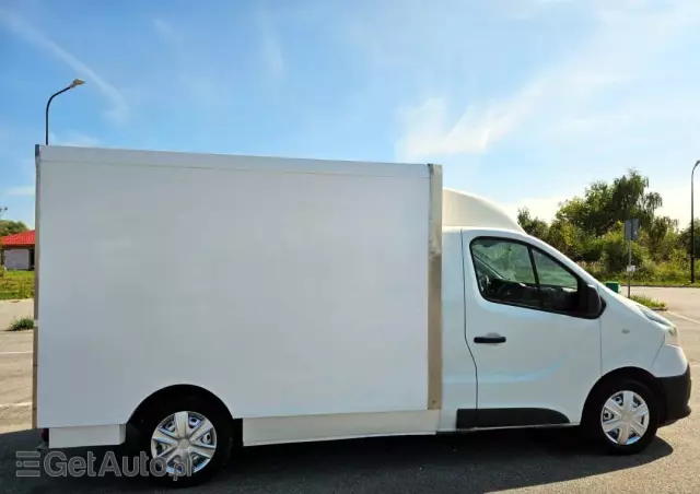 RENAULT Trafic 