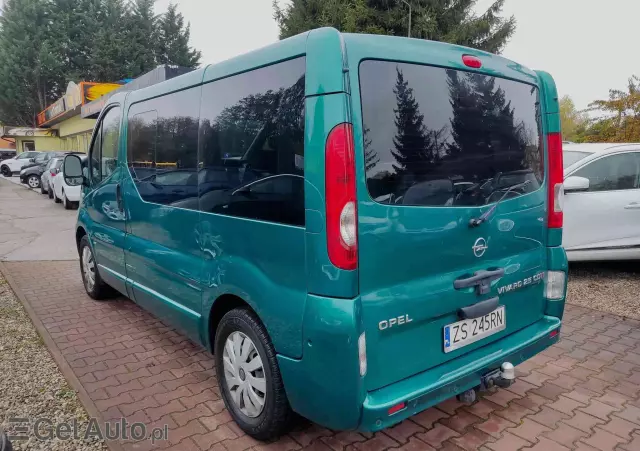 OPEL VIVARO 