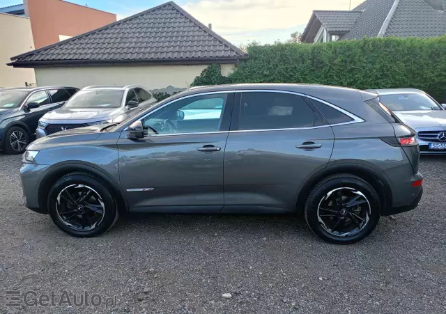 DS. AUTOMOBILES DS7 Crossback Performance Line +