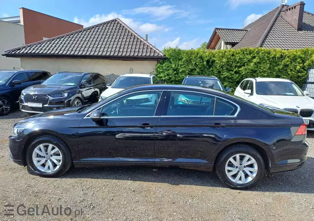 VOLKSWAGEN Passat COMFORTLINE DSG 1.6 TDI