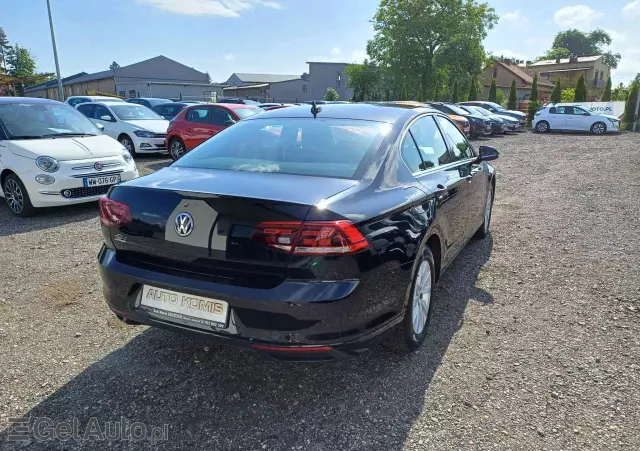 VOLKSWAGEN Passat COMFORTLINE DSG 1.6 TDI