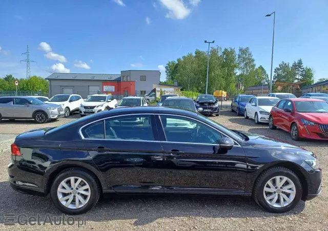 VOLKSWAGEN Passat COMFORTLINE DSG 1.6 TDI