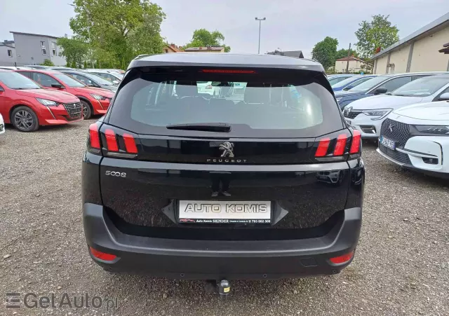 PEUGEOT 5008 Allure 130 S&S Aut.