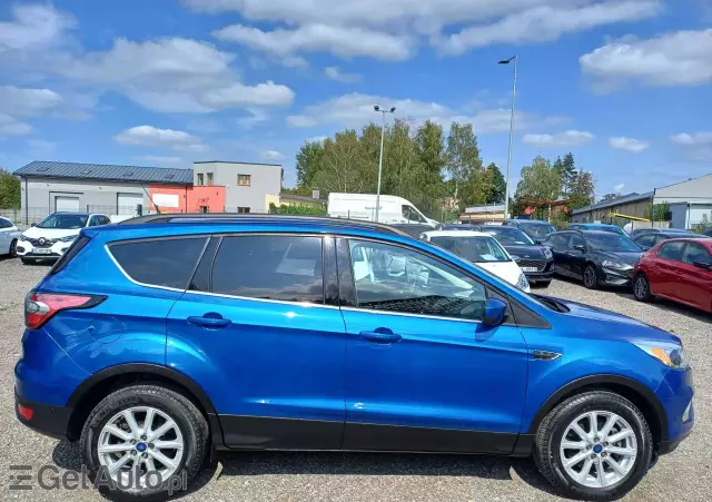 FORD Kuga Titanium AWD