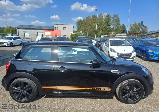 MINI Cooper John Works Trim