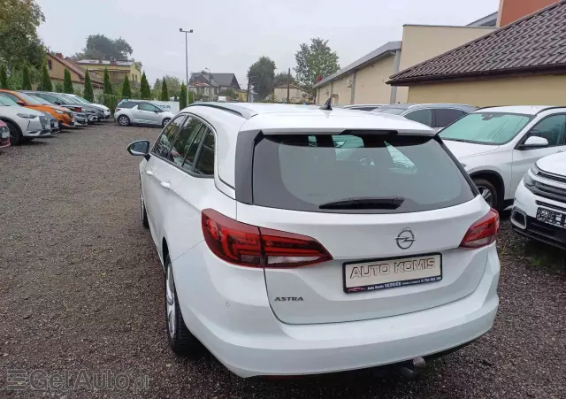 OPEL Astra 1.4 Turbo Innovation