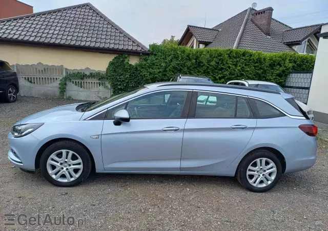 OPEL Astra 1.4 Turbo Innovation