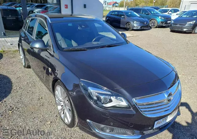 OPEL Insignia Aut.