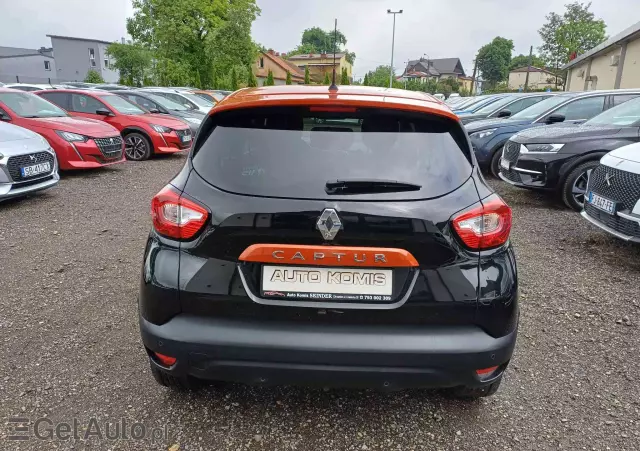 RENAULT Captur Color Ediotion