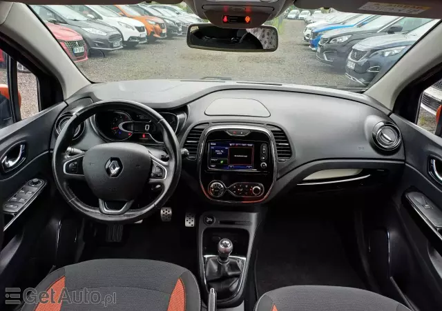 RENAULT Captur Color Ediotion