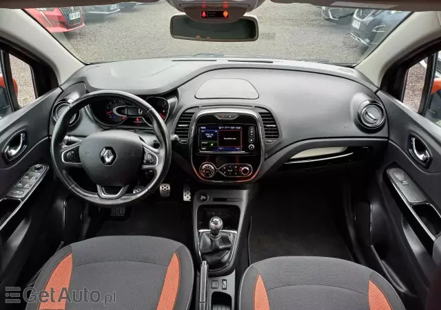 RENAULT Captur Color Ediotion