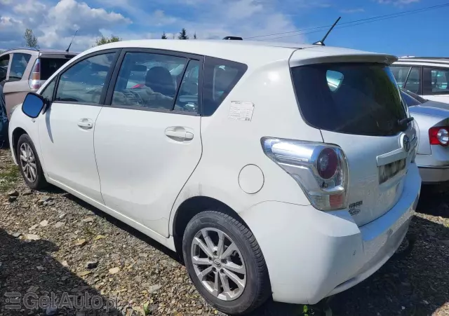 TOYOTA Verso 