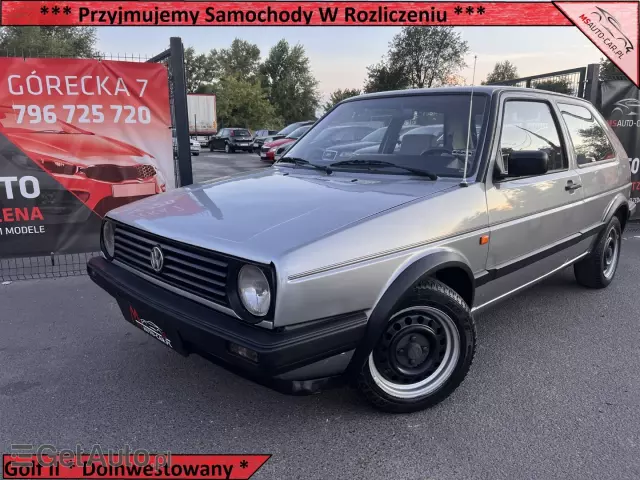 VOLKSWAGEN Golf 