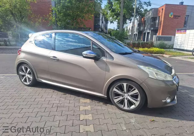 PEUGEOT 208 Allure