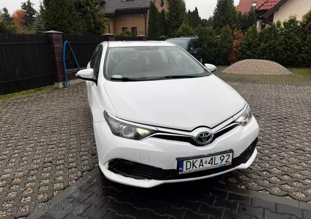 TOYOTA Auris Comfort