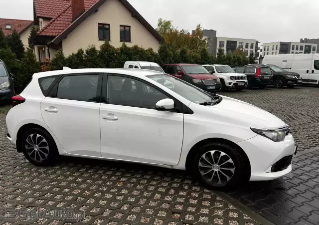 TOYOTA Auris Comfort