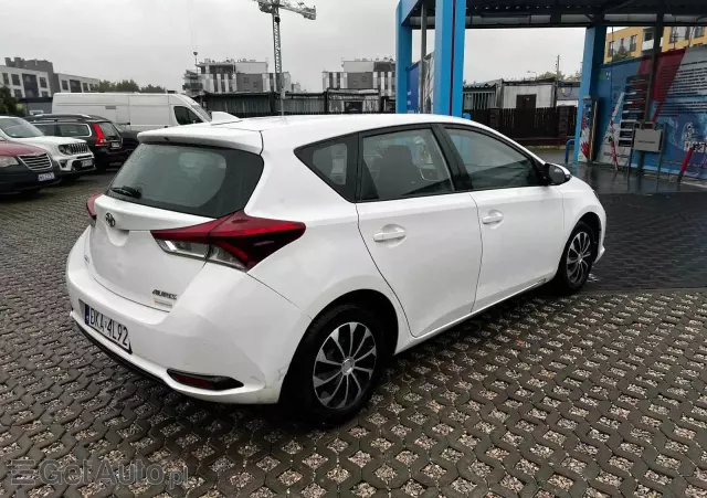 TOYOTA Auris Comfort