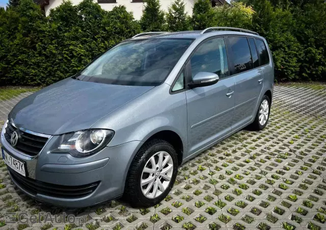 VOLKSWAGEN Touran Comfortline DSG