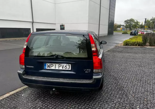 VOLVO V70 