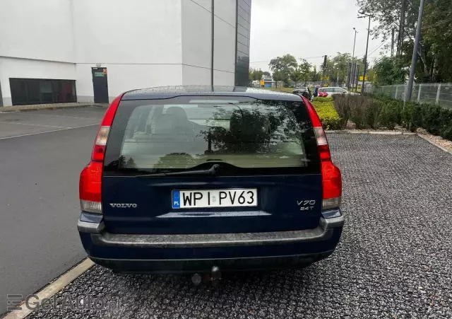 VOLVO V70 