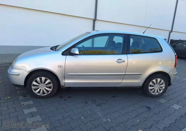 VOLKSWAGEN Polo Basis