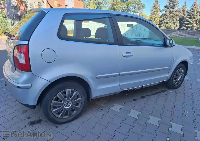 VOLKSWAGEN Polo Basis