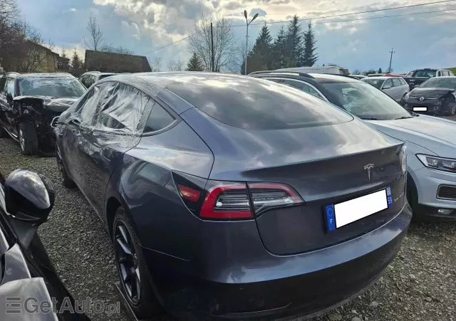 TESLA Model 3 Allradantrieb Dual Motor