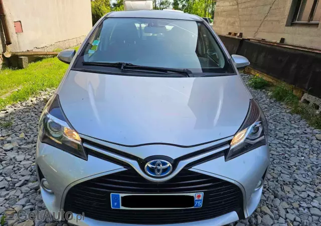 TOYOTA Yaris Comfort e-CVT