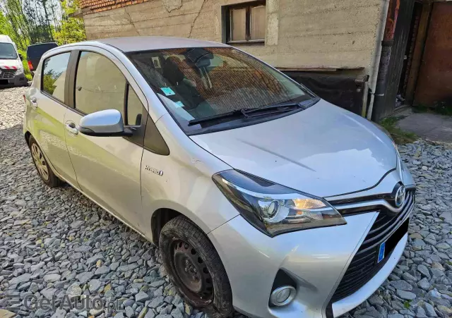 TOYOTA Yaris Comfort e-CVT