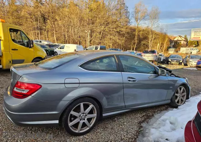 MERCEDES-BENZ Klasa C Coupe 7G-TRONIC Edition