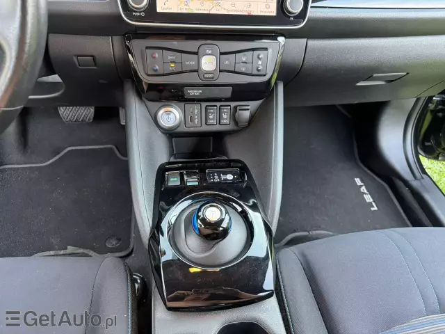 NISSAN Leaf N-Connecta 40kWh Aut.