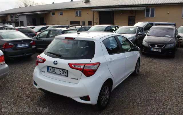 TOYOTA Yaris Hybrid 1.5 VVT-i Business Edition