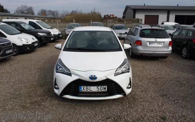 TOYOTA Yaris Hybrid 1.5 VVT-i Business Edition