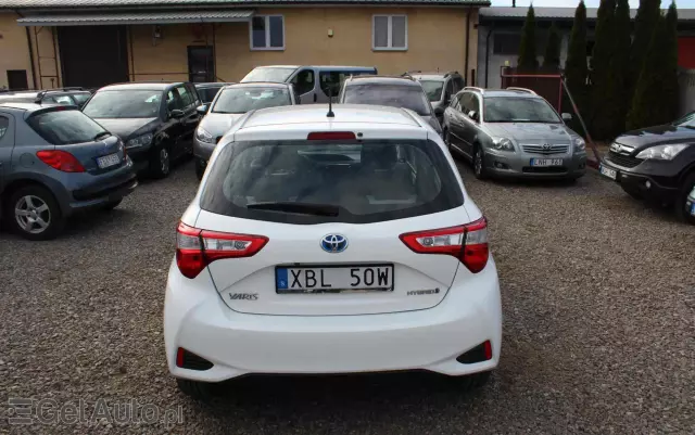 TOYOTA Yaris Hybrid 1.5 VVT-i Business Edition