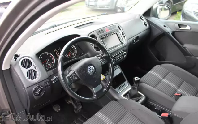 VOLKSWAGEN Tiguan Sport & Style 4 Mot