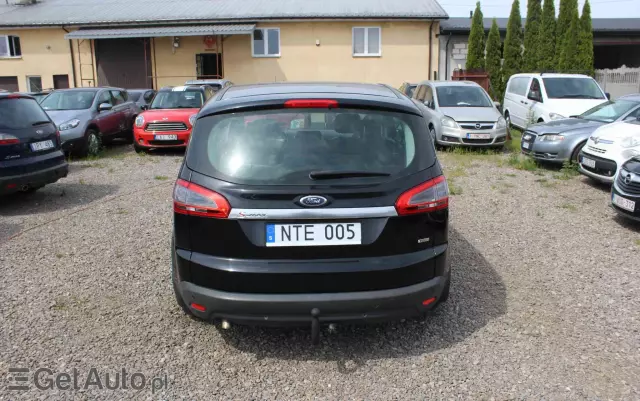 FORD S-Max Titanium