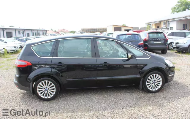 FORD S-Max Titanium