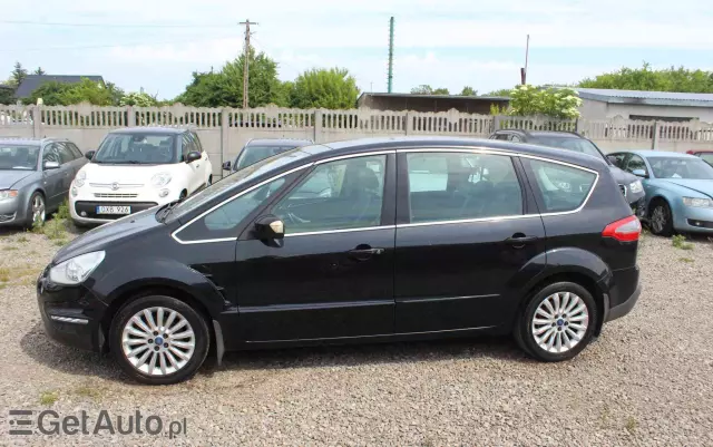 FORD S-Max Titanium