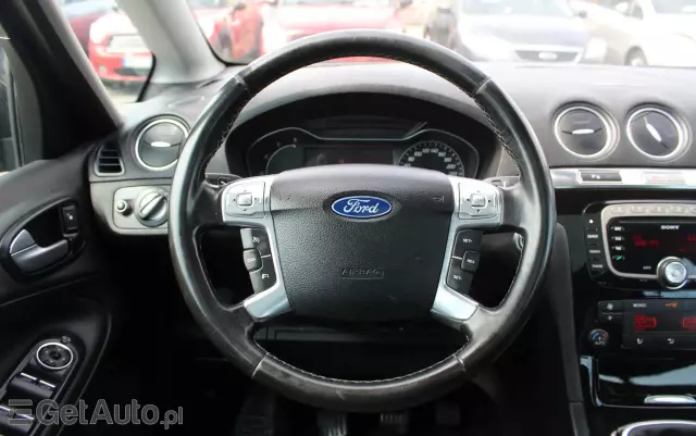 FORD S-Max Titanium