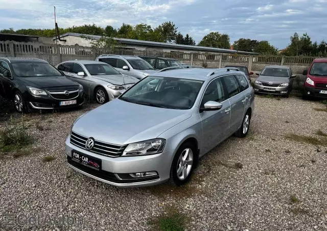 VOLKSWAGEN Passat Variant 2.0 TDI BlueMotion Technology Comfortline