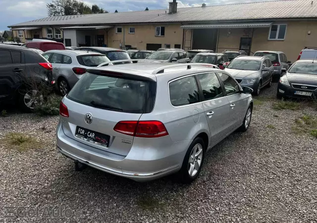 VOLKSWAGEN Passat Variant 2.0 TDI BlueMotion Technology Comfortline