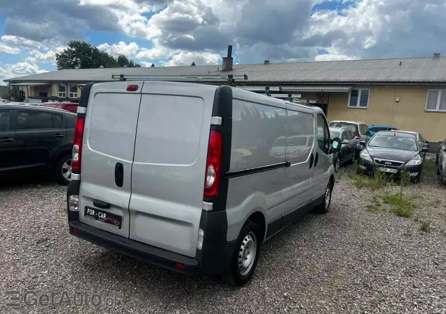 RENAULT Trafic 