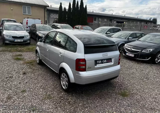 AUDI A2 