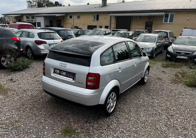 AUDI A2 