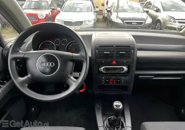 AUDI A2 