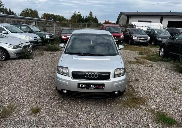 AUDI A2 